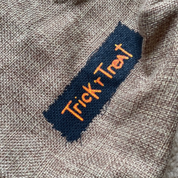 Trick’r Treat Sam large Spirit Halloween movie tote with buttons - Picture 3 of 6